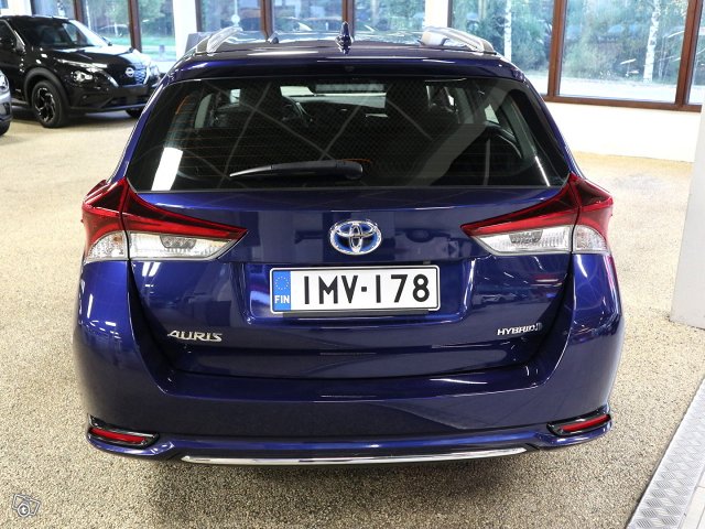 TOYOTA Auris 6