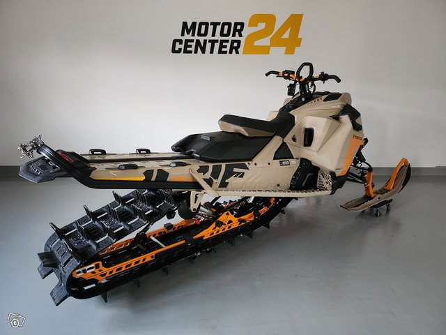 Ski-Doo FREERIDE 850 TURBO 154" -22 3