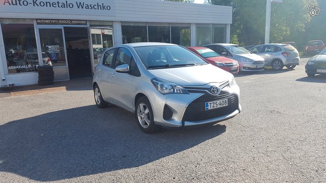 Toyota Yaris 2