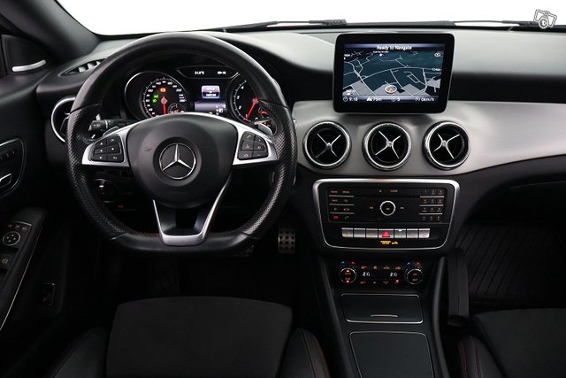 Mercedes-Benz CLA 17