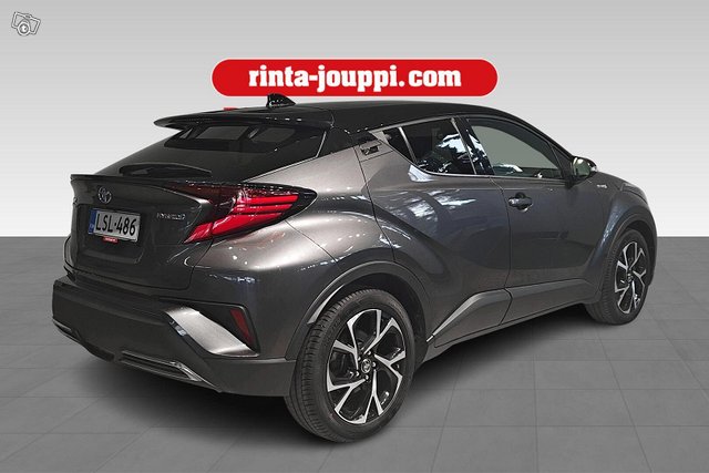 TOYOTA C-HR 5