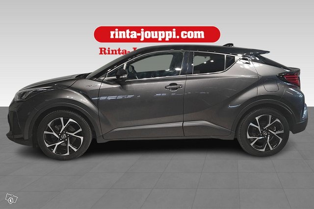 TOYOTA C-HR 8