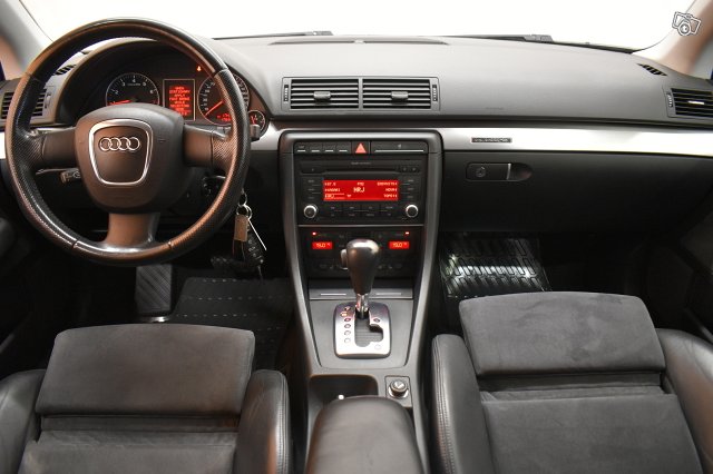 Audi A4 13