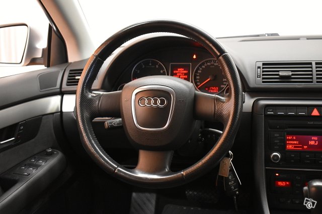 Audi A4 14