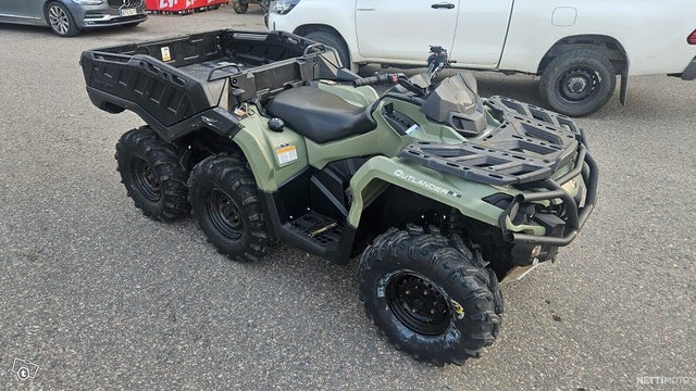 Can-Am Outlander 2