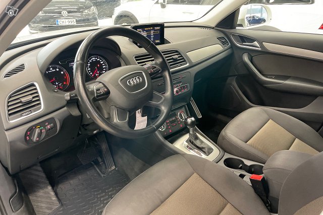 Audi Q3 6