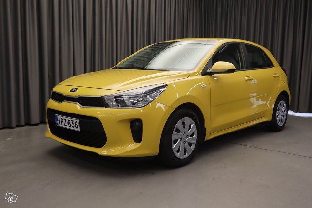 Kia Rio 1