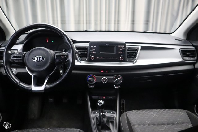 Kia Rio 4