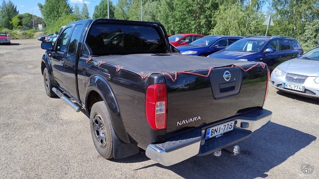 Nissan Navara 3