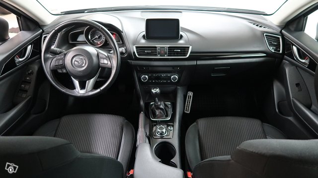 MAZDA Mazda3 11