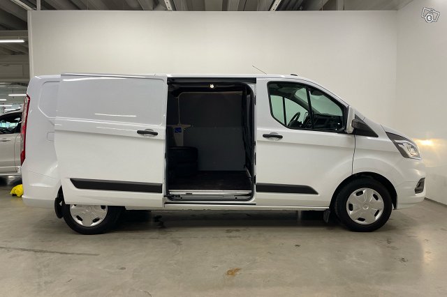 Ford Transit Custom 22