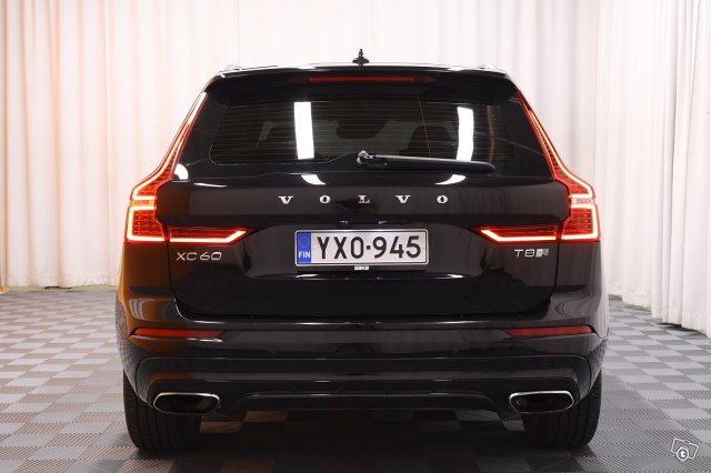 Volvo XC60 7