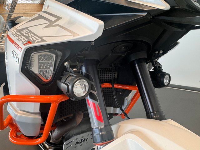 KTM 1290 15