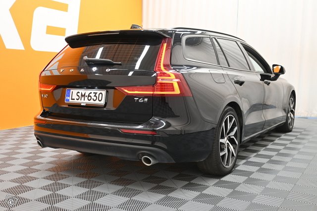 Volvo V60 8