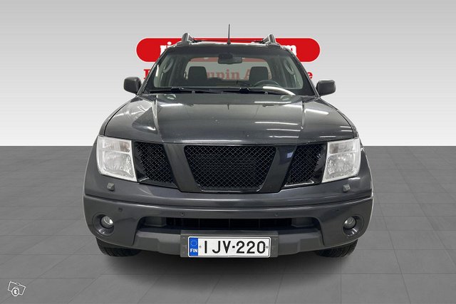 Nissan Navara 2