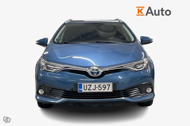 Toyota Auris 4