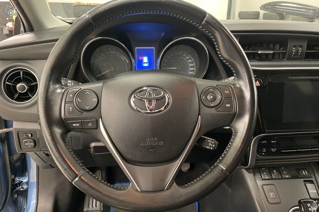 Toyota Auris 14