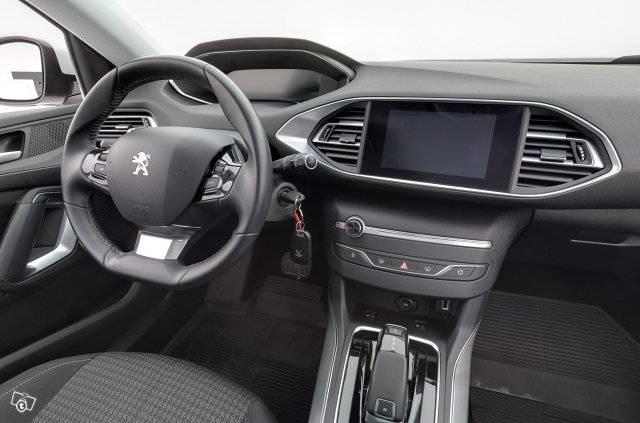 PEUGEOT 308 11