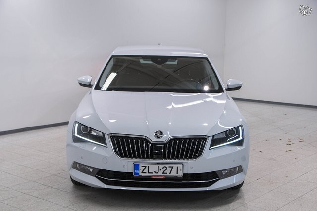 Skoda Superb 2