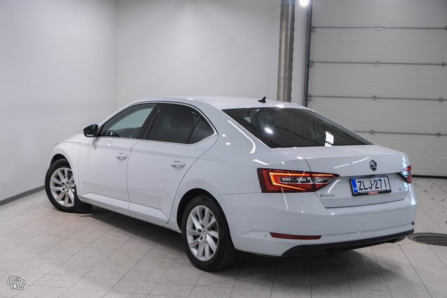 Skoda Superb 7