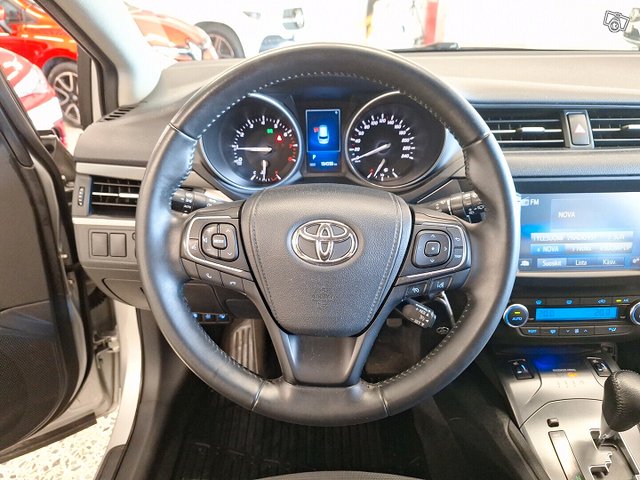 Toyota Avensis 24