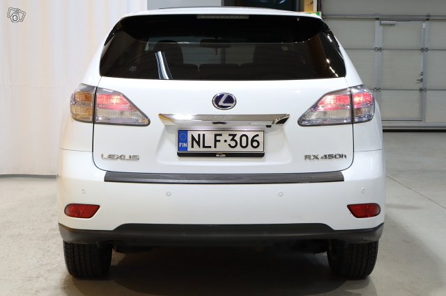 Lexus RX 6