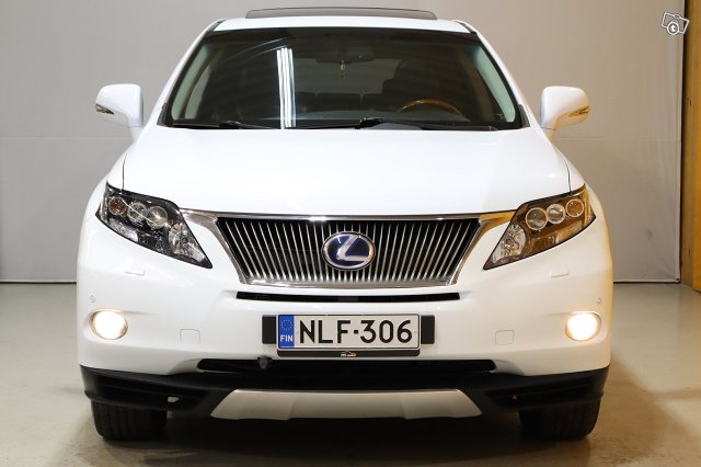 Lexus RX 10