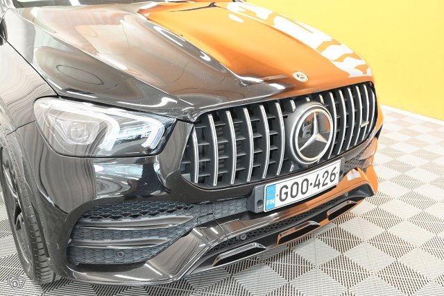 Mercedes-Benz GLE 9