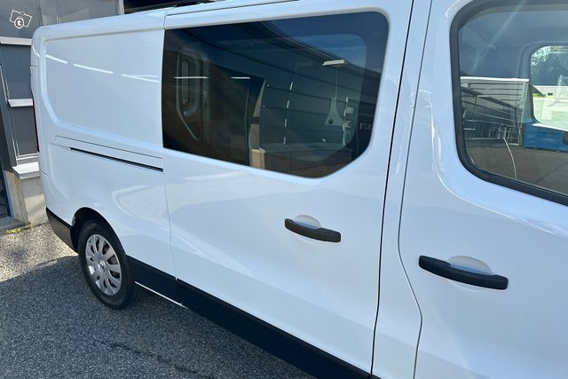 Renault Trafic 18