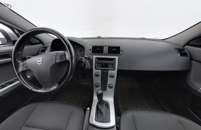 Volvo V50 5