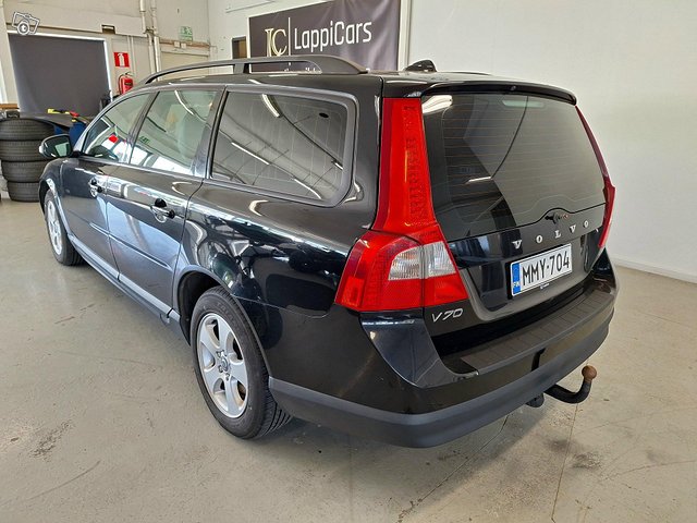 Volvo V70 3