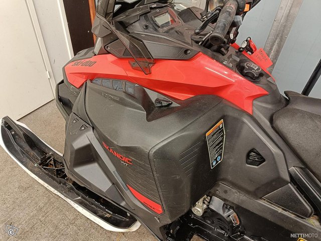 Ski-Doo Skandic 9