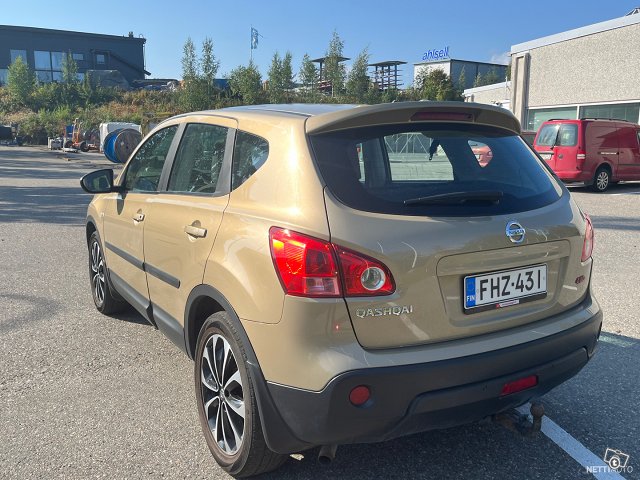 Nissan Qashqai 4