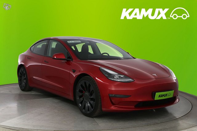 Tesla Model 3 1