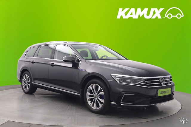 Volkswagen Passat 1