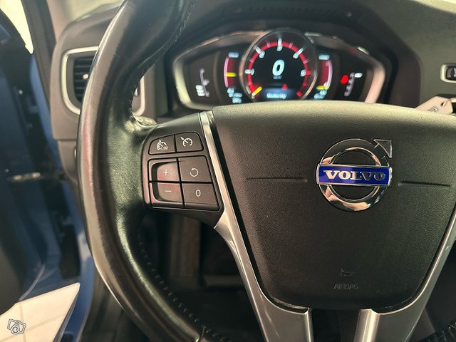 Volvo V60 15