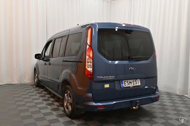 Ford Grand Tourneo Connect 5