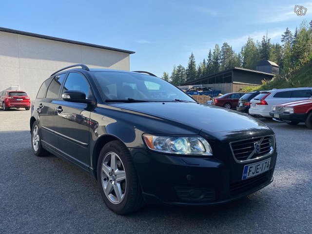 Volvo V50