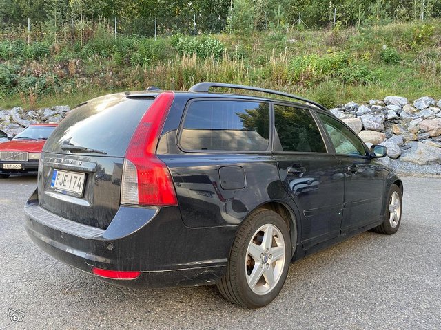 Volvo V50 5