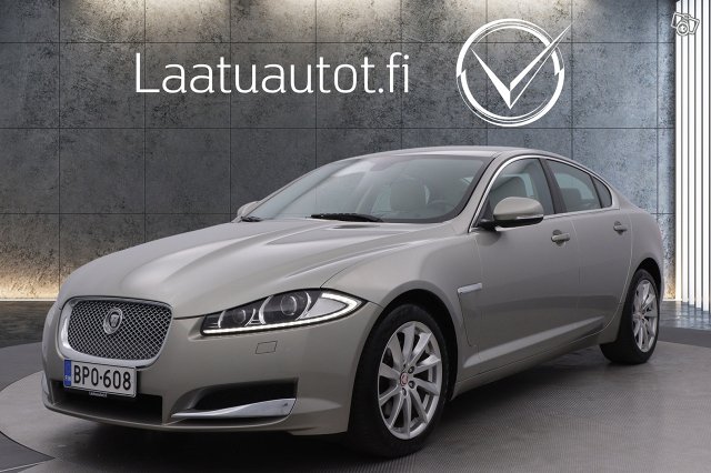 Jaguar XF