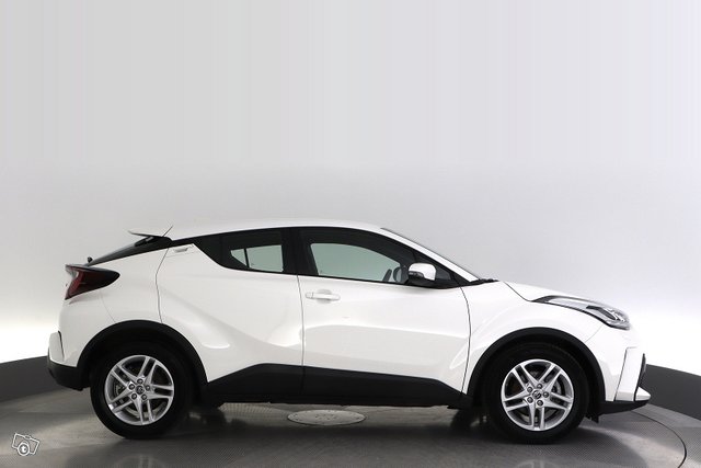 Toyota C-HR 6