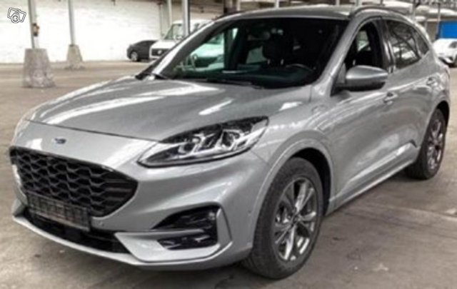 FORD KUGA 1