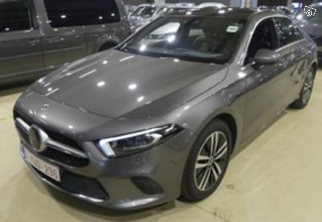 MERCEDES-BENZ A