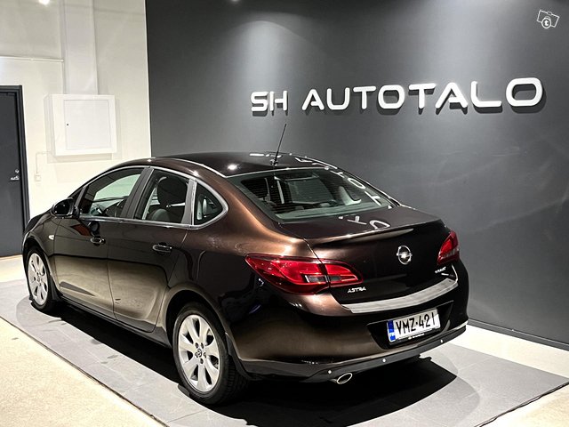 Opel Astra 2