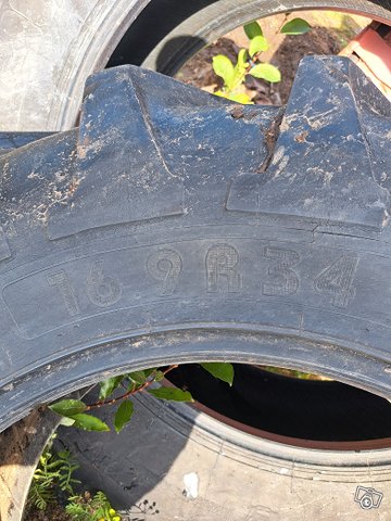 Michelin 16.9R34 Traktorin rengas 3