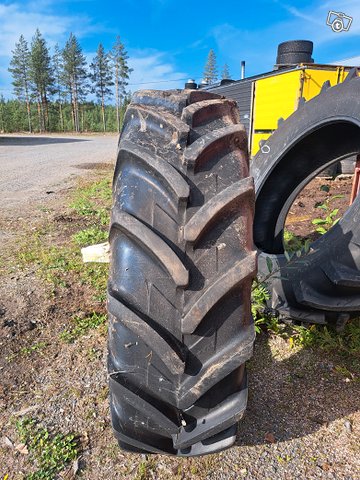 Michelin 16.9R34 Traktorin rengas 2