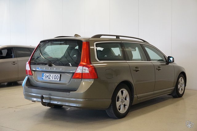 Volvo V70 6