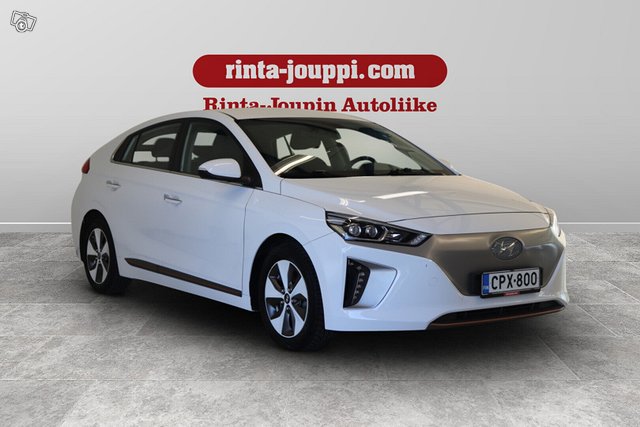 HYUNDAI IONIQ ELECTRIC 3