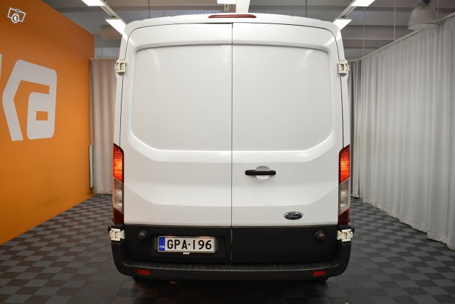 Ford Transit 7