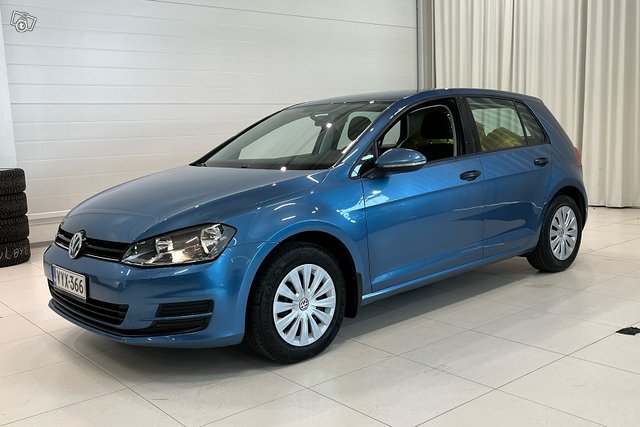 Volkswagen Golf 23